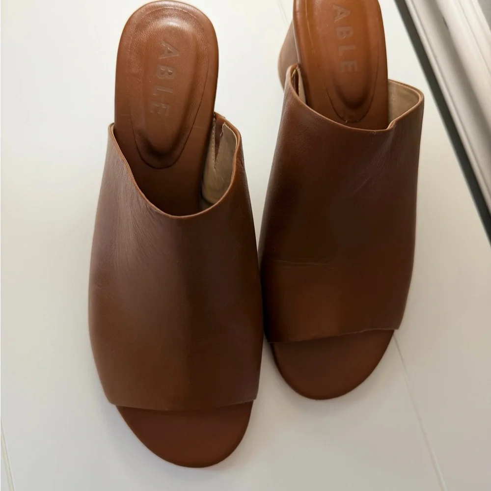 Able Renee round heel Women's Tan Leather Slide Mule - Classic Open-Toe Heel - Picture 4 of 13